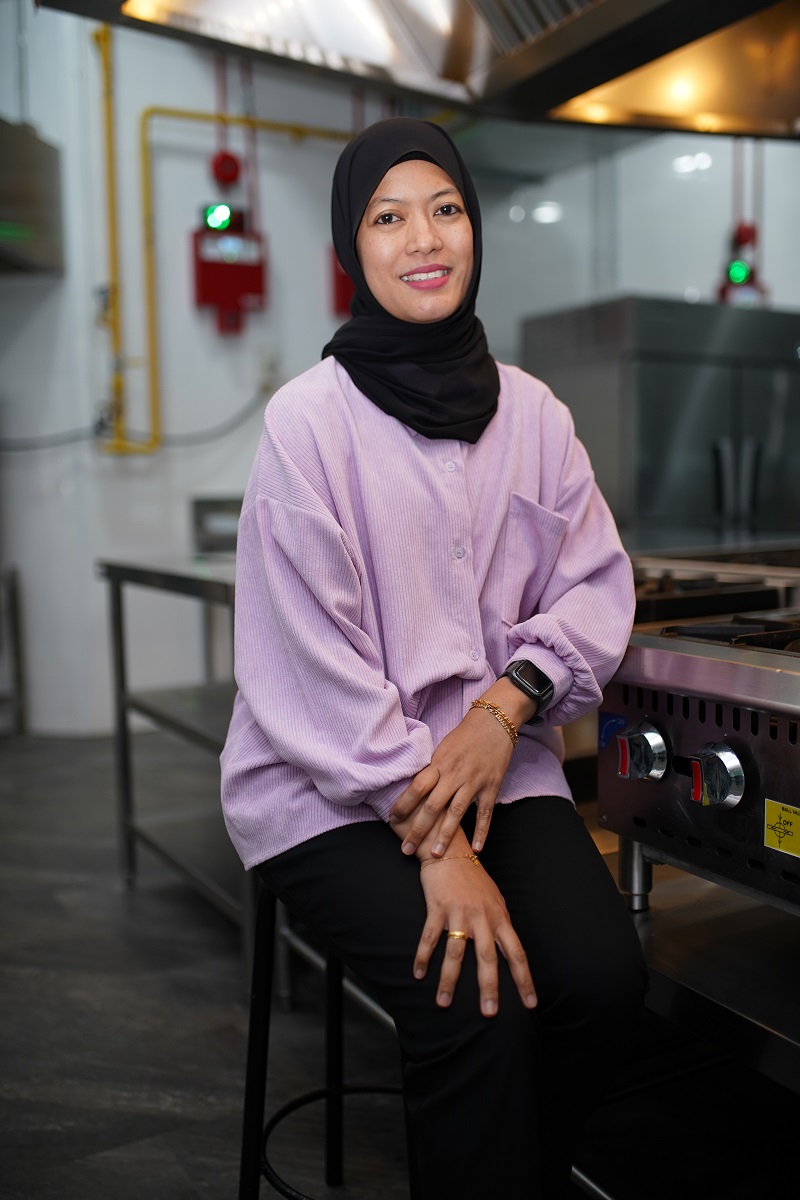 Pengurus Besar, Pengurusan Kandungan & Siaran TV9, Khairunnisa Kamarulzaman