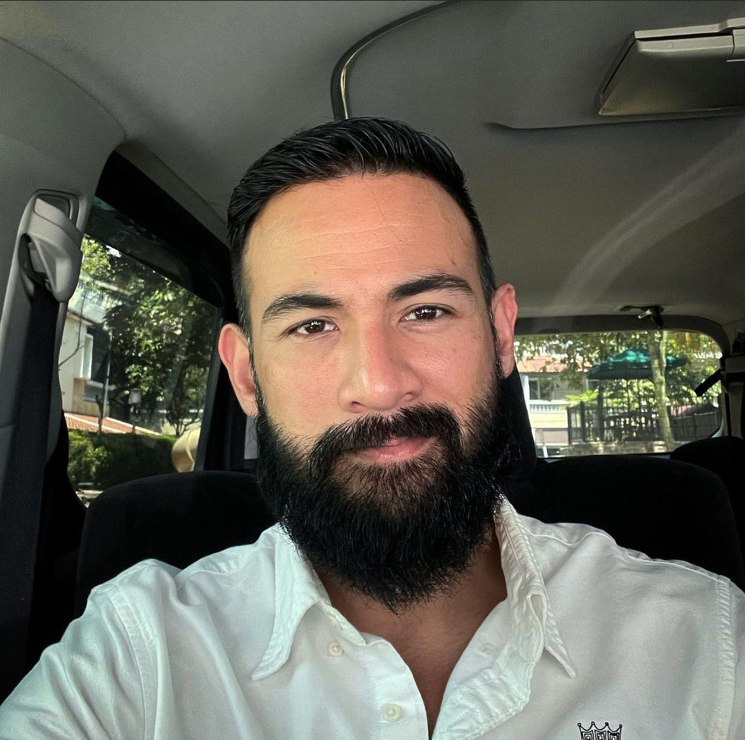 Gambar: Instagram @sharnaazahmad