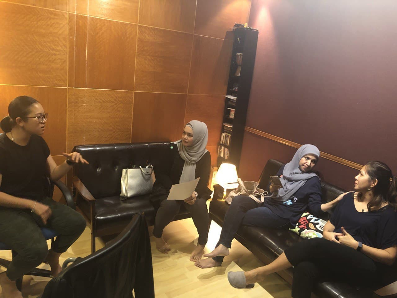 Sharon bersama Datuk Siti Nurhaliza