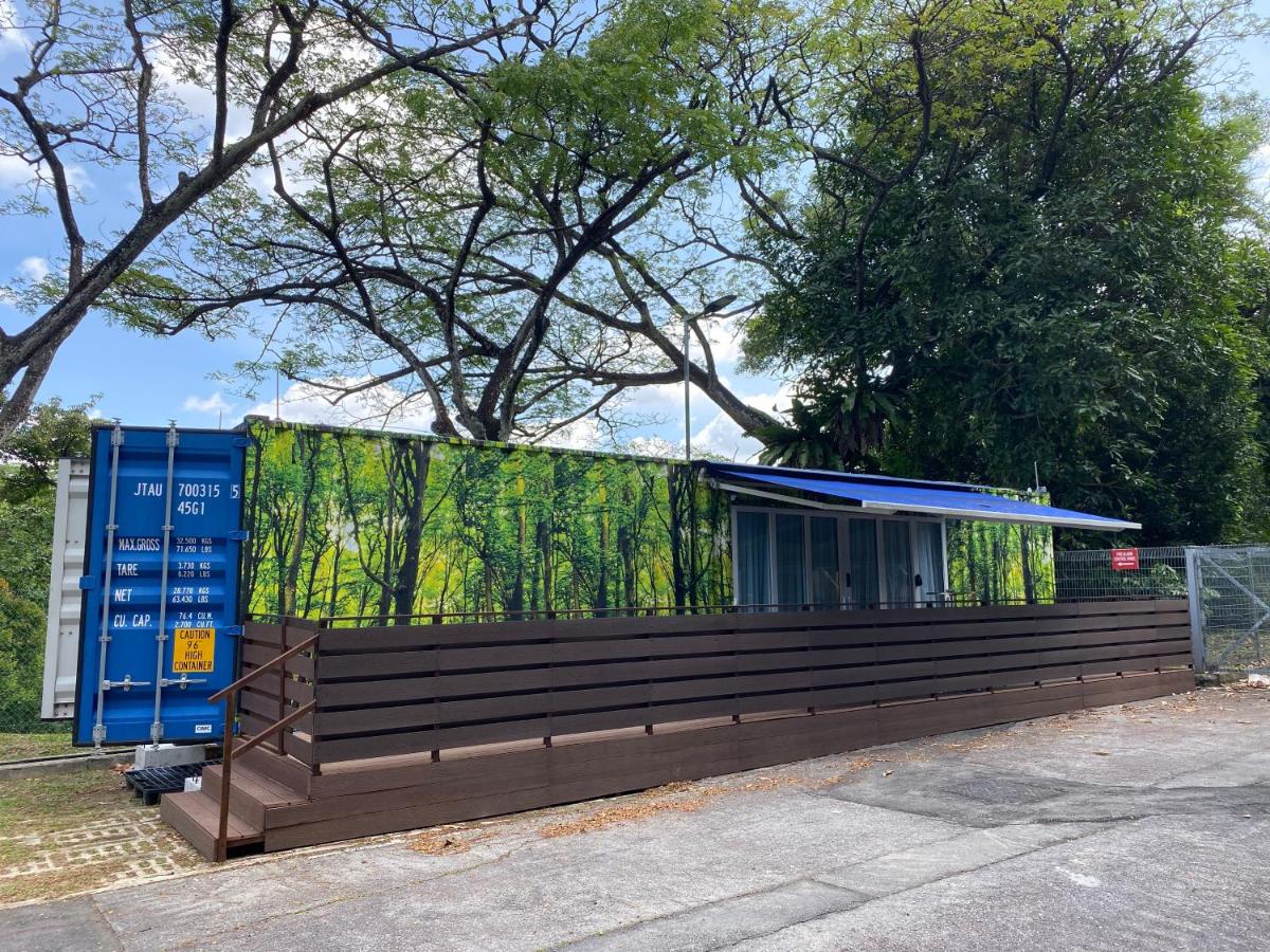 Shipping Container Hotel @ Haw Par Villa - Gambar Agoda