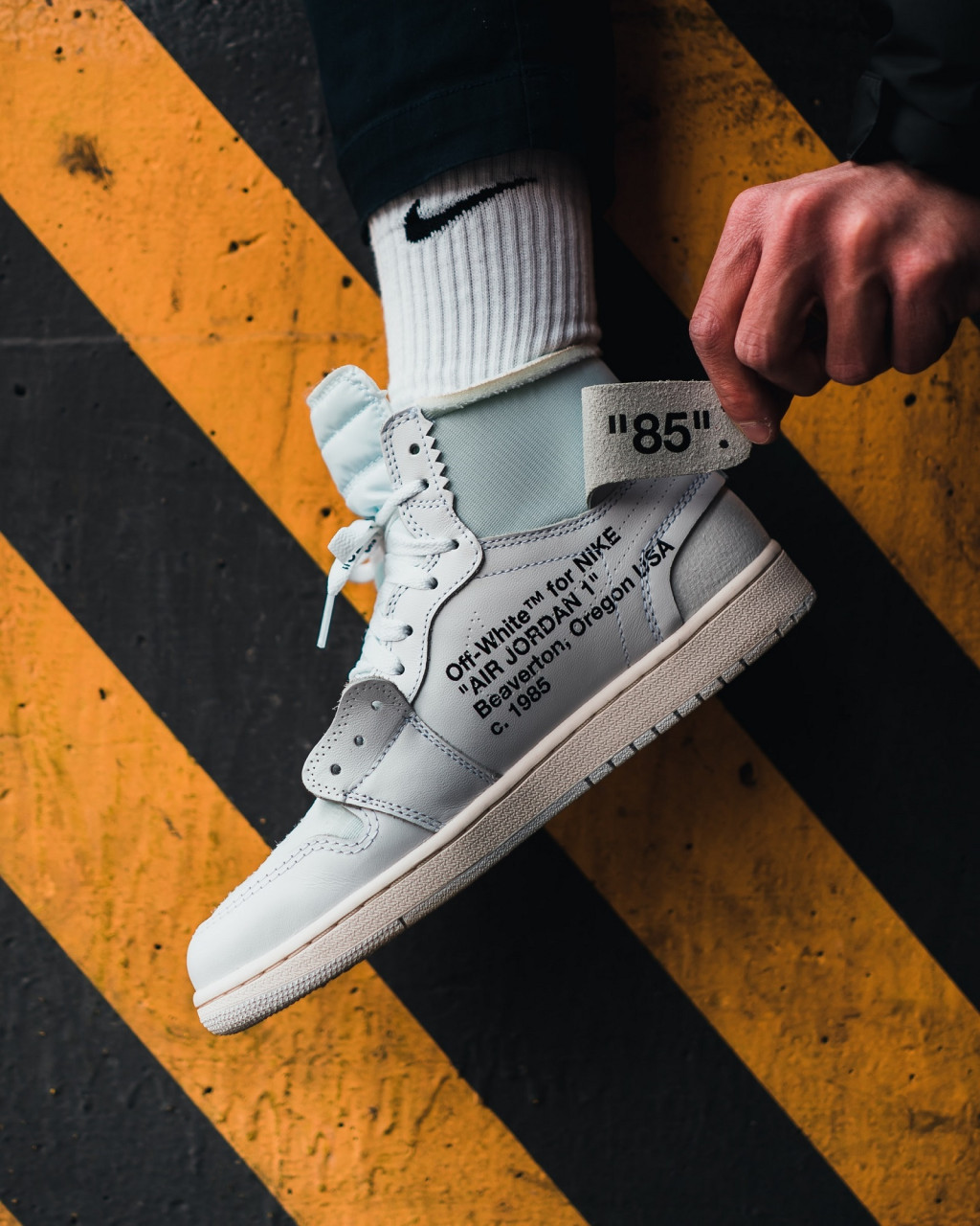 Air Jordan 1. Gambar: Stephan Schmid, Unsplash