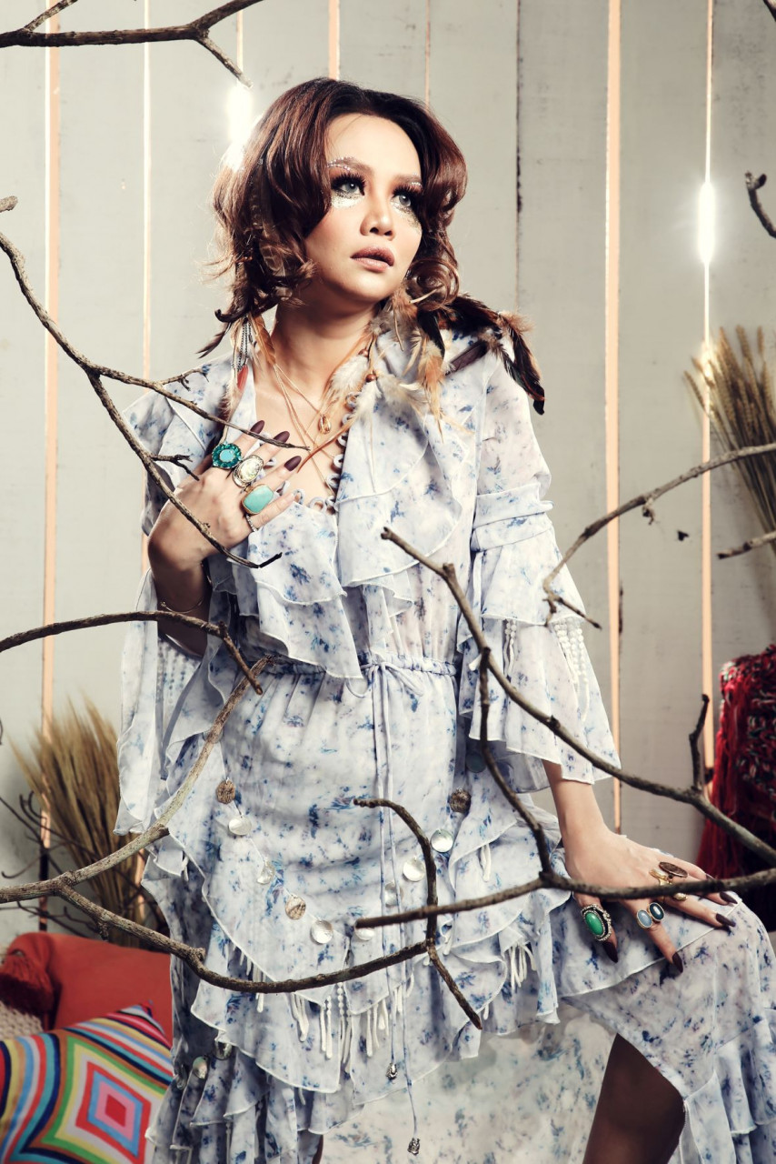 Stacy - Gambar DFP