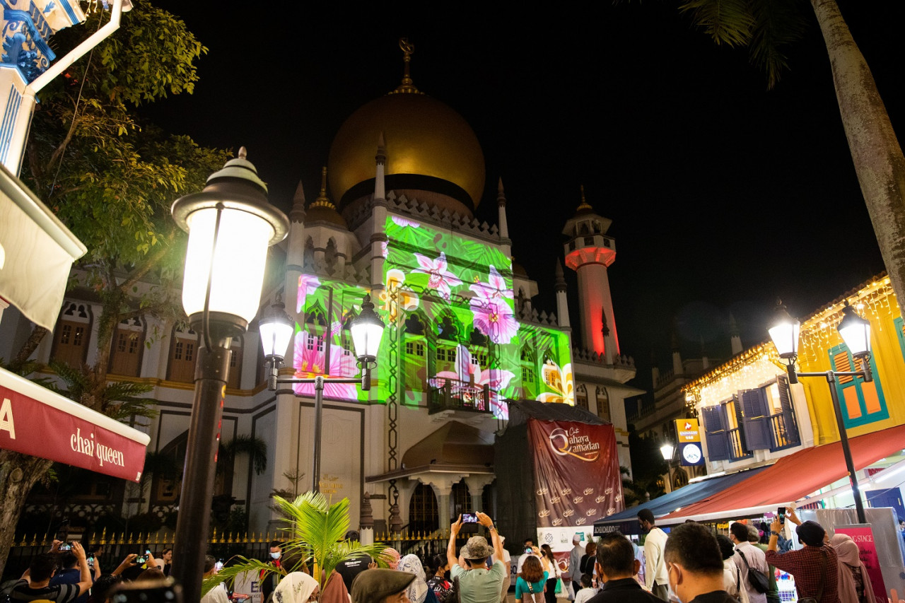 Persembahan Cahaya, Pertunjukan Lampu Unjuran pada Jumaat hingga Ahad. - Gambar ihsan Multikulti Pte Ltd