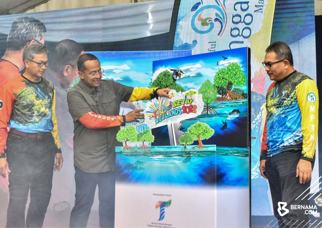 Dr Ahmad Samsuri Mokhtar di acara Majlis Perasmian Festival Setiu Wetlands 2022 - Gambar Bernama