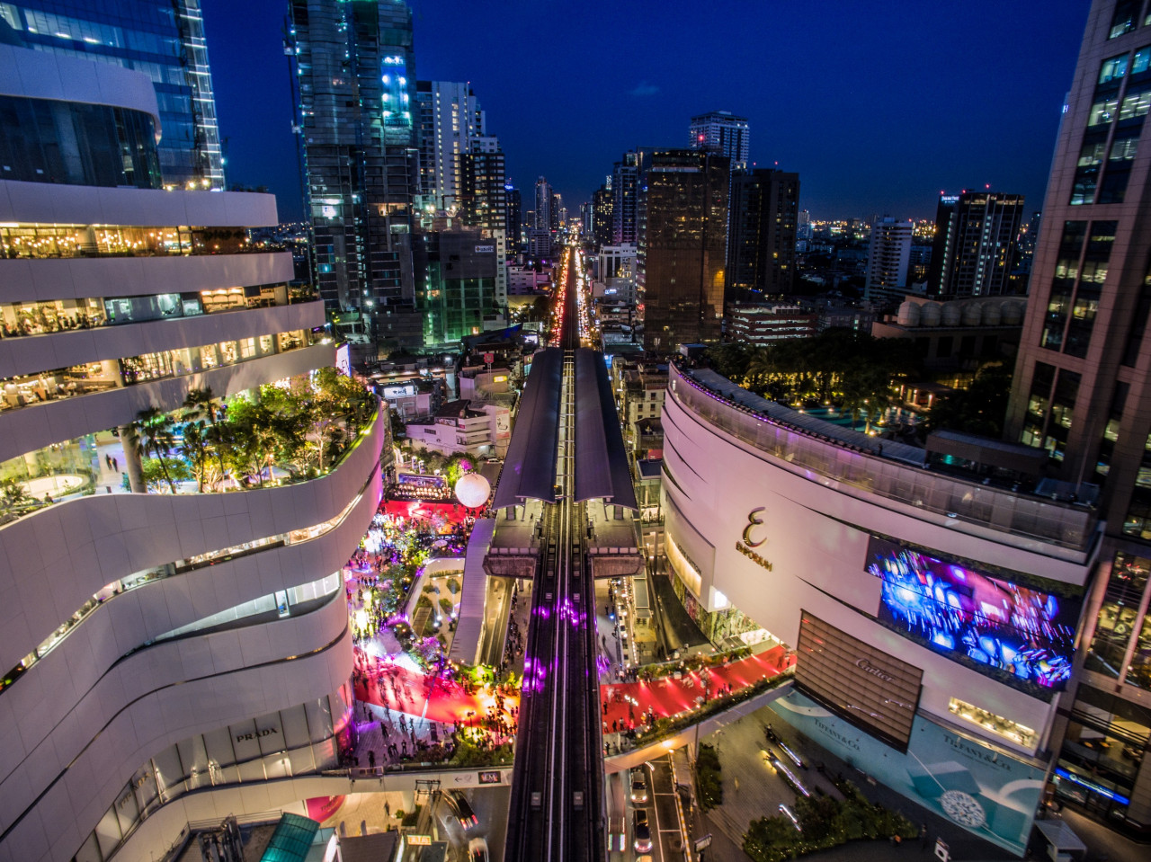 The Emporium dan The EmQuartier - Gambar ihsan The Mall Group