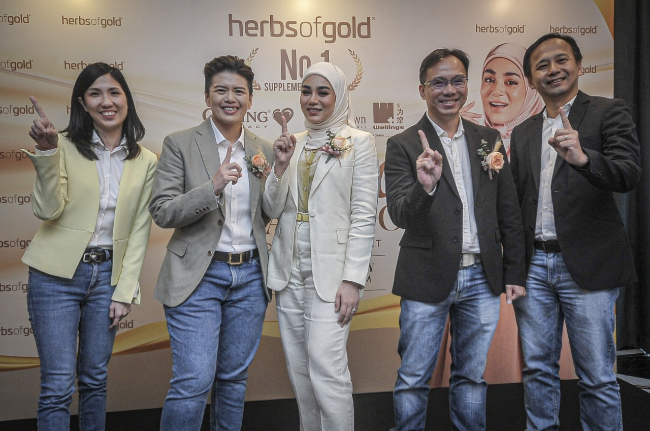 Uyaina ketika menghadiri majlis pelancaran duta Herbs Of Gold baru-baru ini. - Gambar PR