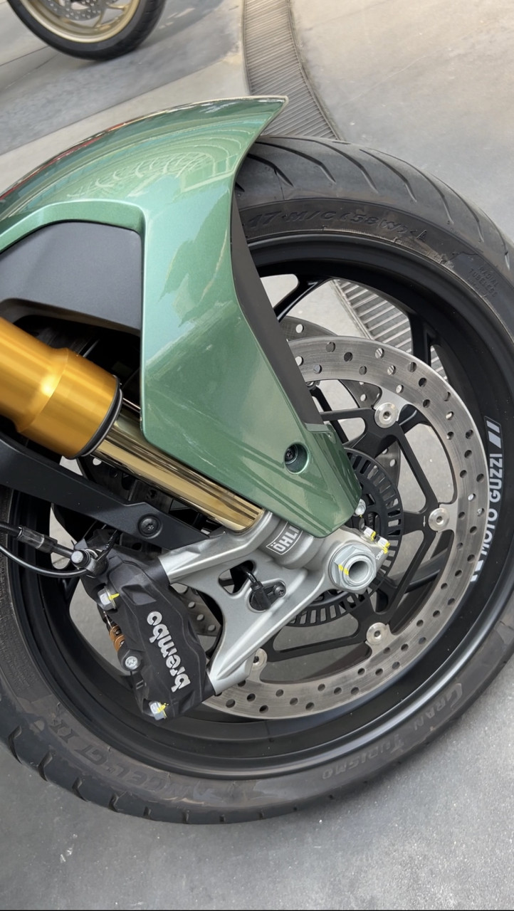 Ia dicipta dengan keupayaan enam gear serta tork bagi model ini ialah 105 Nm. - Gambar Moto Guzzi