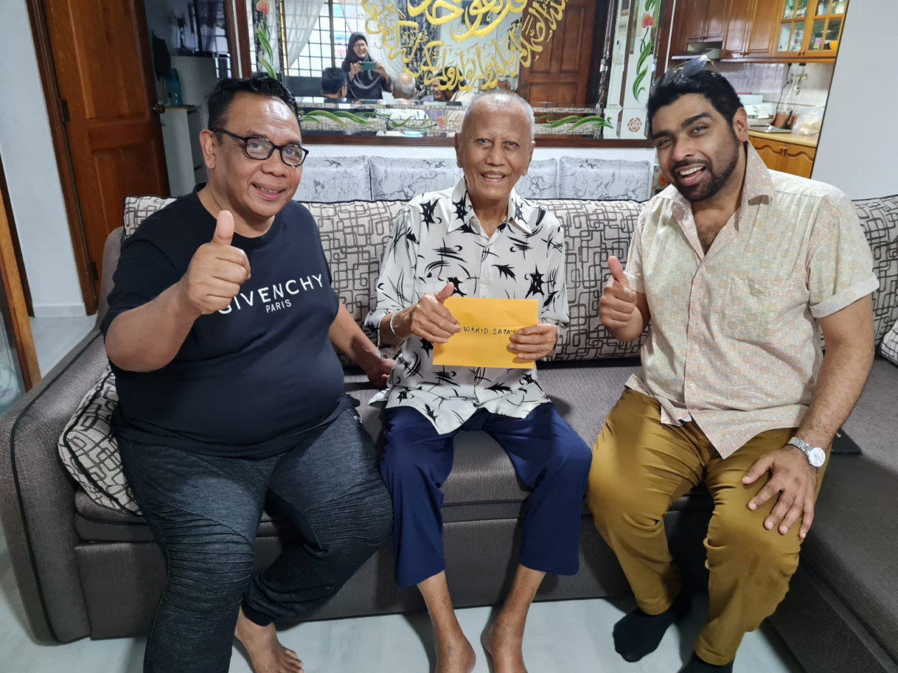 Bersama pelakon legenda, Wahid Satay. Gambar: BeritaMediacorp/ Osman Arrifin