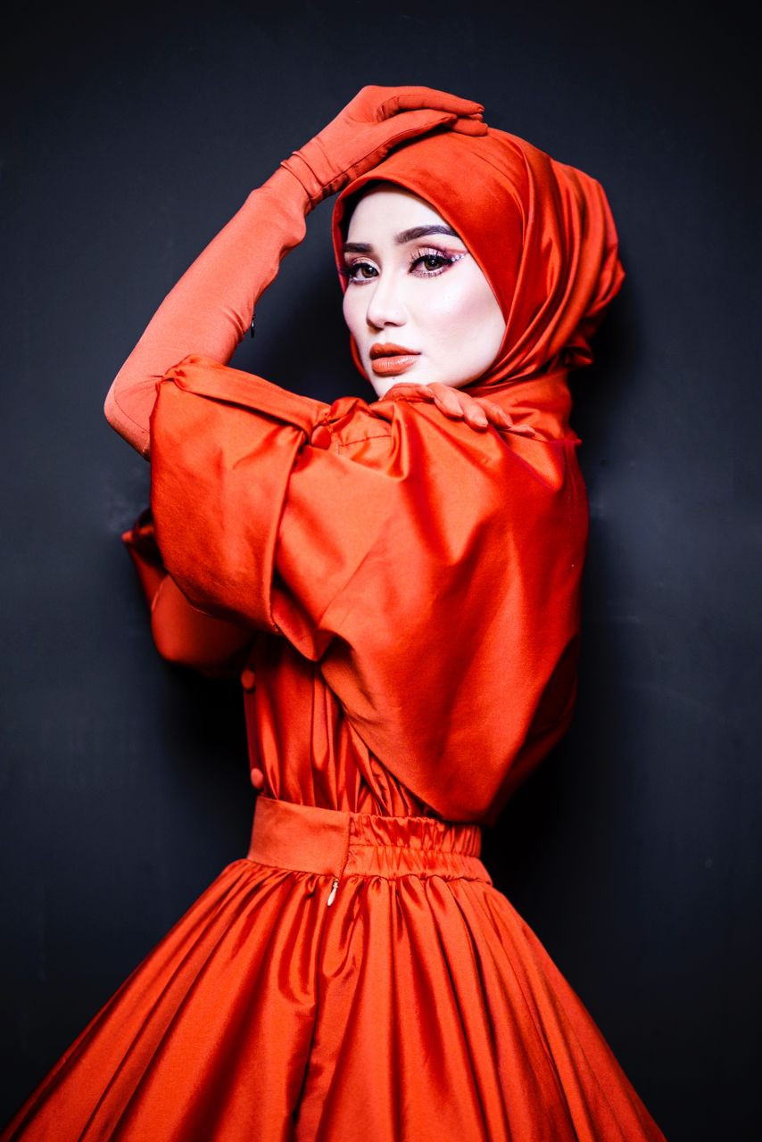 Wawa menaja program Big Stage musim kelima kerana mahu mempromosikan Wawa Cosmetics.