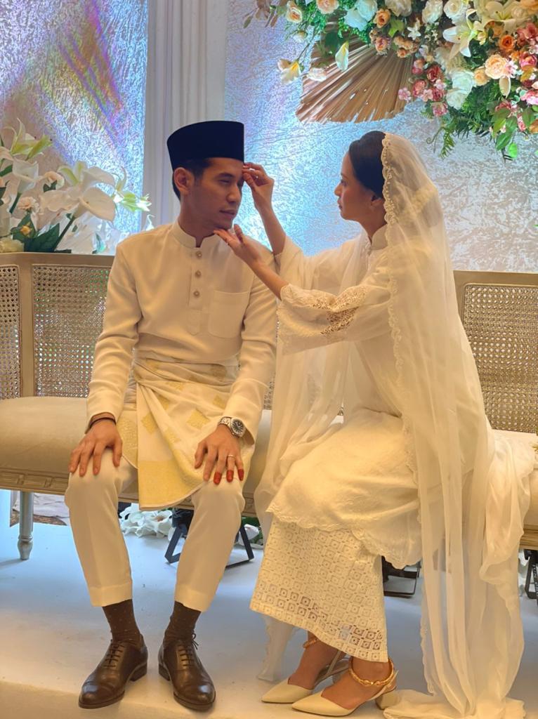 Sharifah Amani mengikat tali pertunangan bersama Ahmed Faris Jun lalu