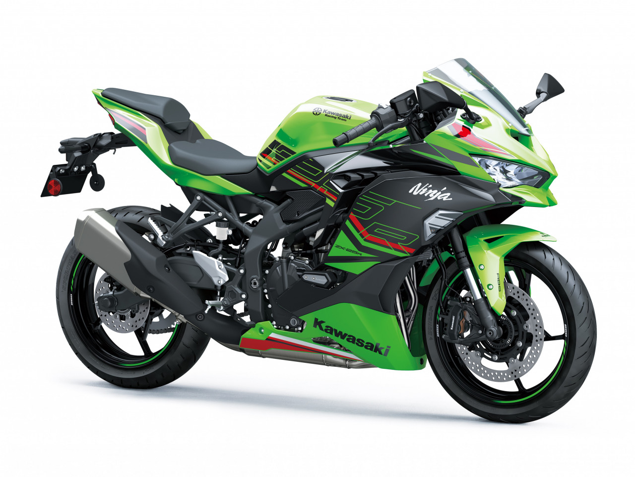 Memiliki dua varian warna iaitu lime green dan metallic matte graphenesteel grey