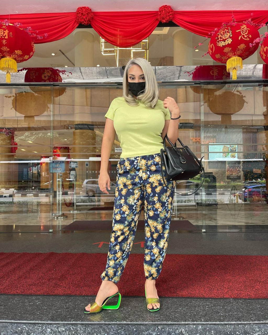 Zarina kini semakin langsing.