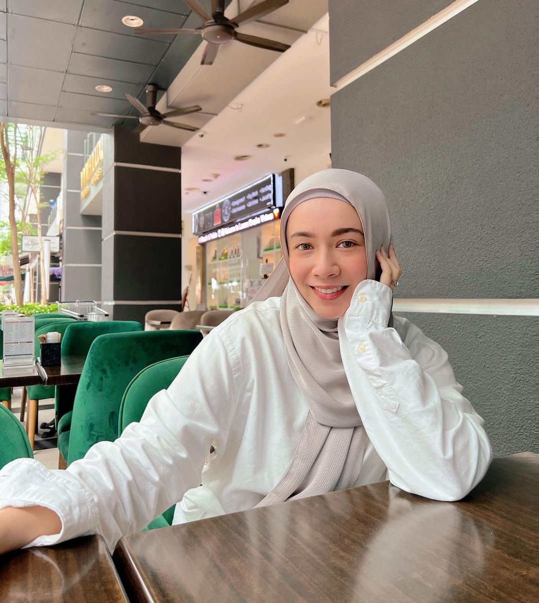 Amira Othman - Gambar Instagram @amiraaothman