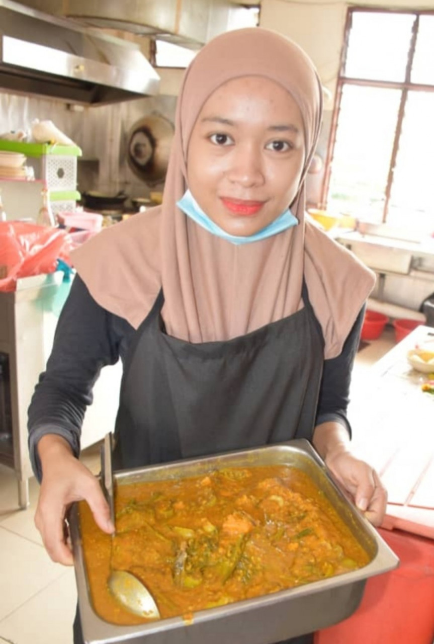 Gulai biji getah yang siap dimasak.