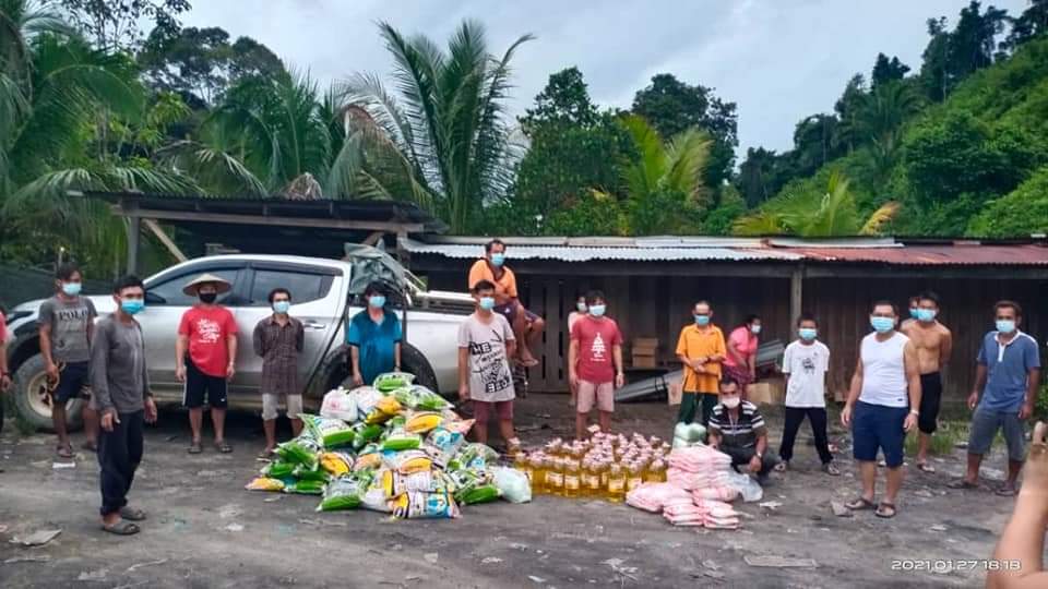 Bantuan yang disumbangkan kepada komuniti etnik Penan yang menetap di pedalaman Miri, Sarawak.