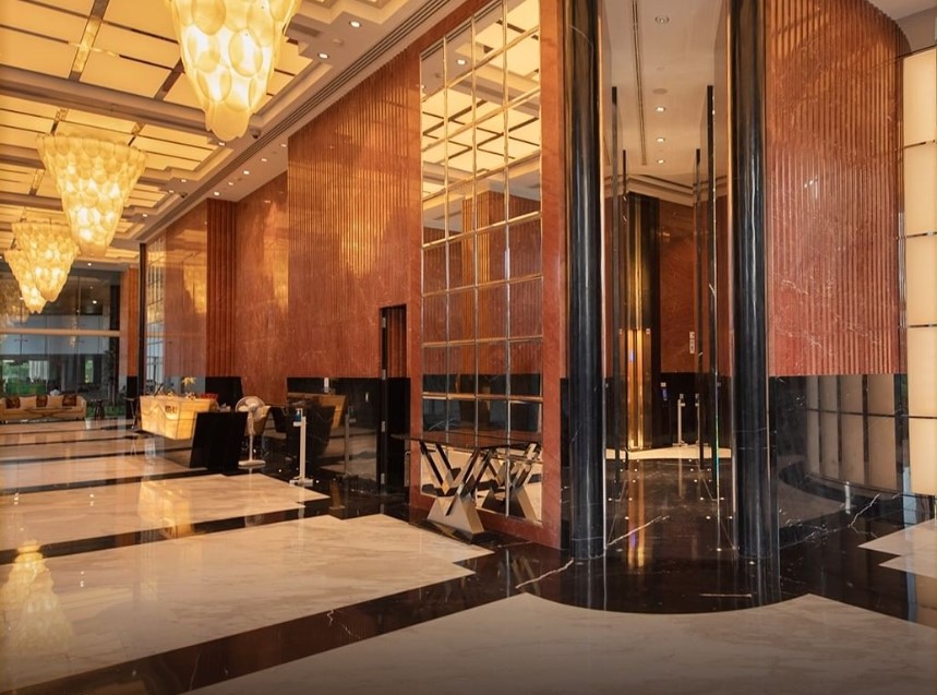 Bahagian dalam kondominium mewah yang dimajukan oleh Indiabulls Blu. - Gambar dari Instagram