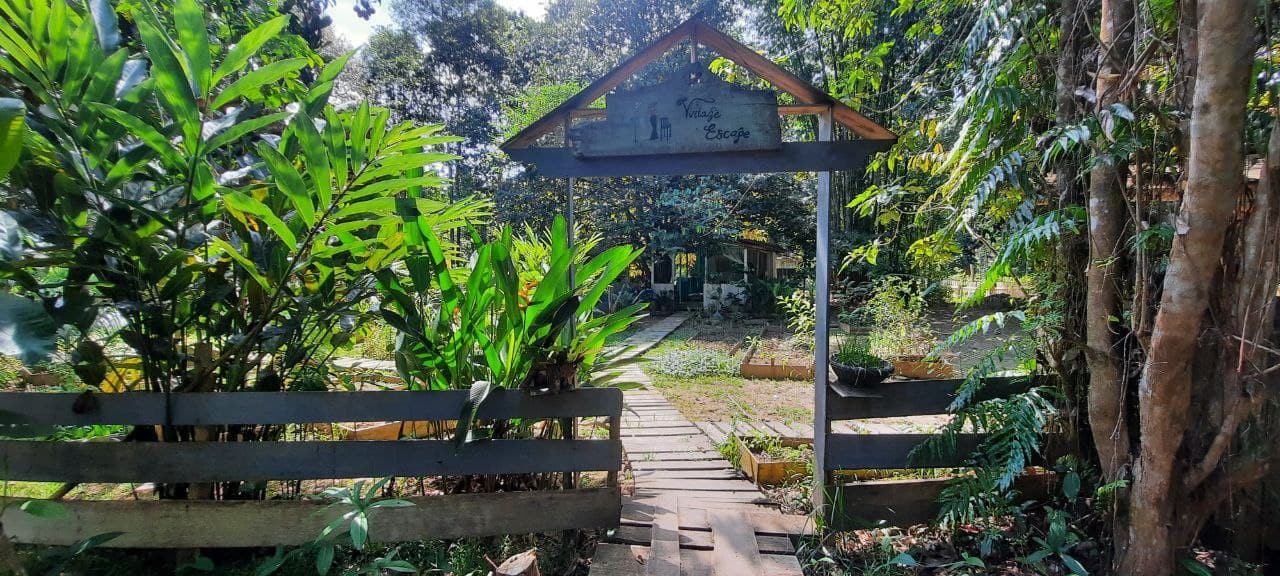Persekitaran Taman Eco Ponies yang juga terdapat tanaman herba