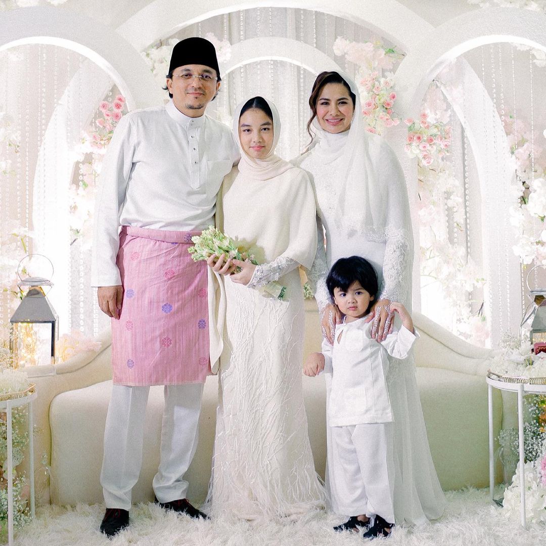 Engku Emran dan Noor Nabila bersama Engku Aleesya dan Jebat Jayden - Gambar Instagram Engku Emran