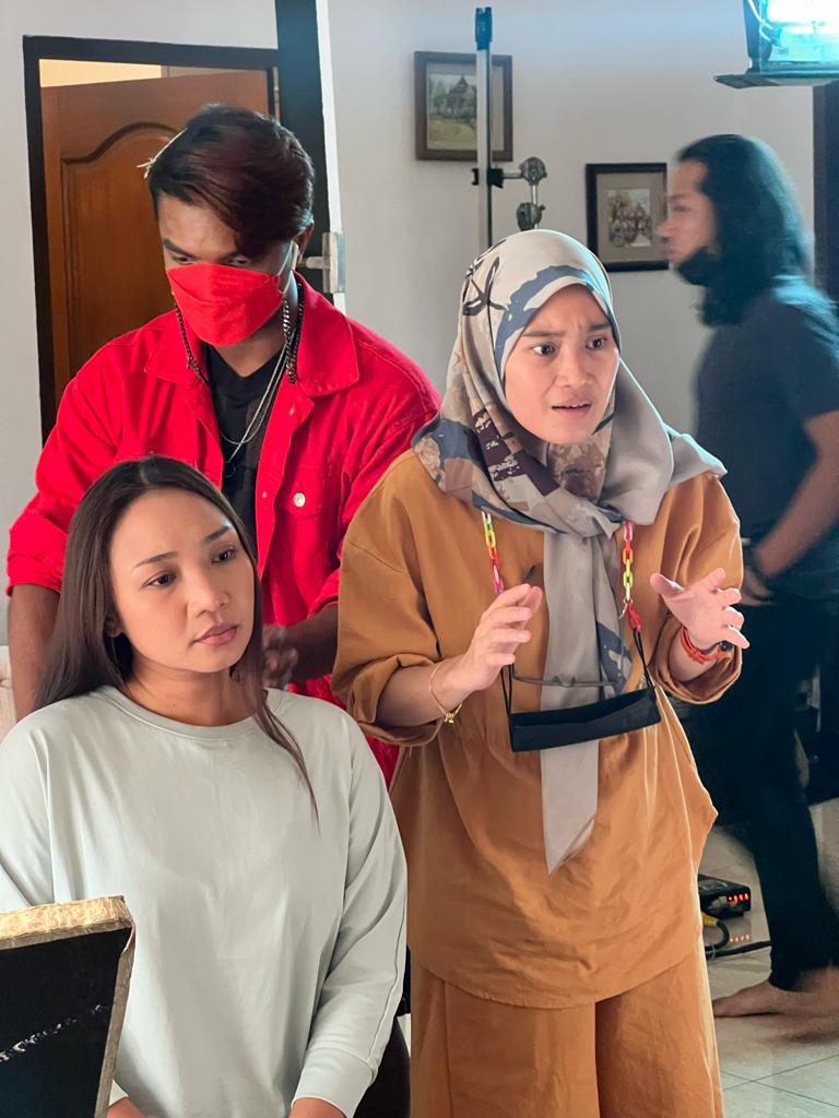Suhaiza bersama Nadia Aqila