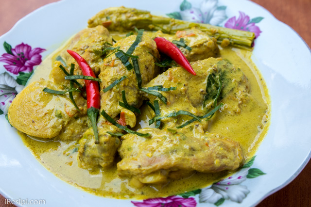 Masak lemak cili api. Gambar: Resipichenom.com