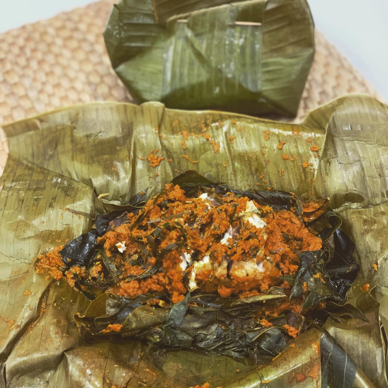 Botok-botok ikan tenggiri. Gambar: Laman Facebook Simply Sugar