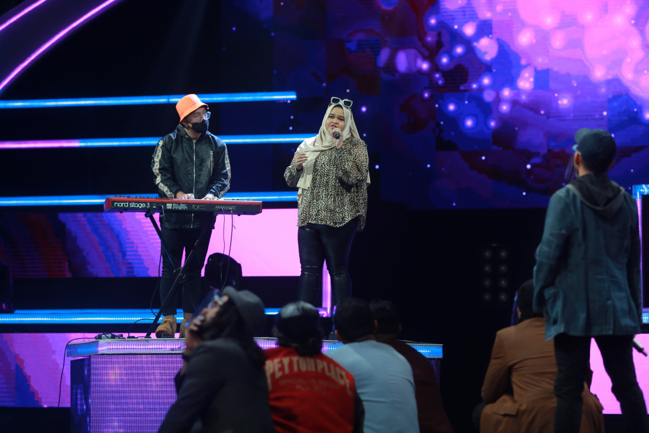 Farah Yasmaine atau Sarah Malique