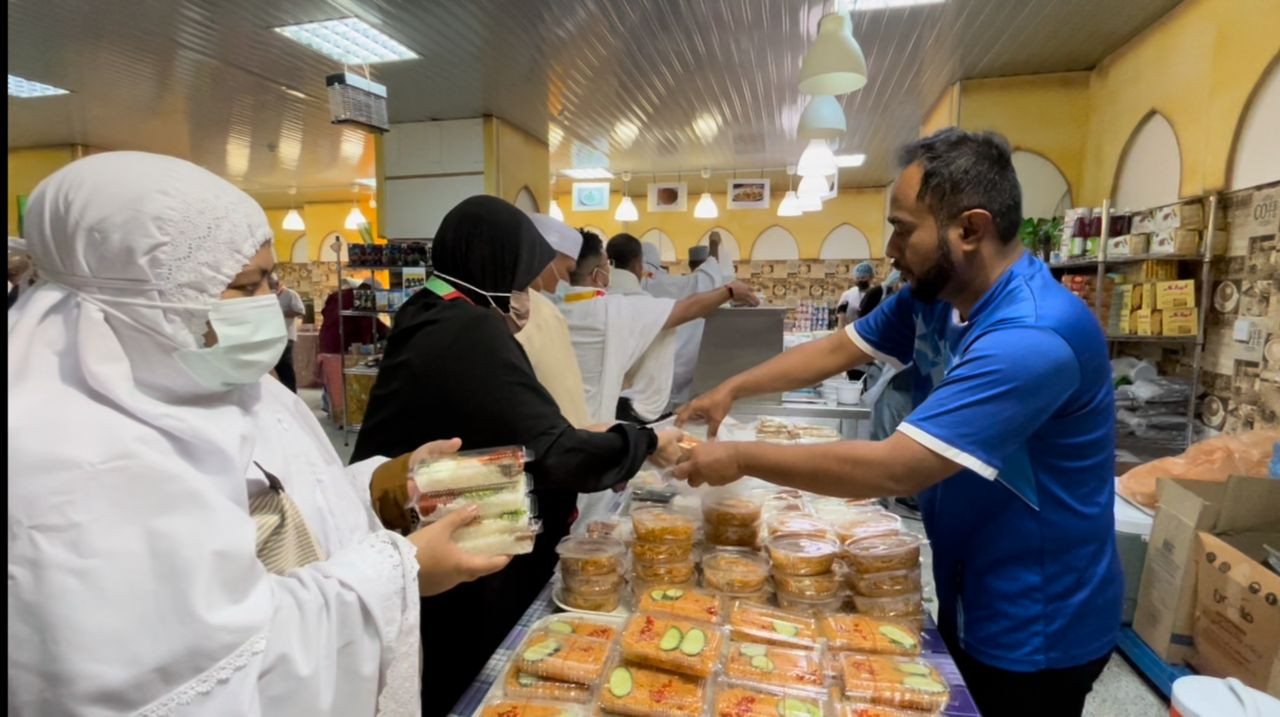 Jemaah haji berpeluang memilih menu berbeza setiap hari bermula 4 pagi hingga 11 malam - Gambar Bernama