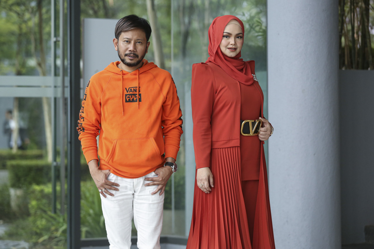 Ajai dan Siti Nurhaliza.