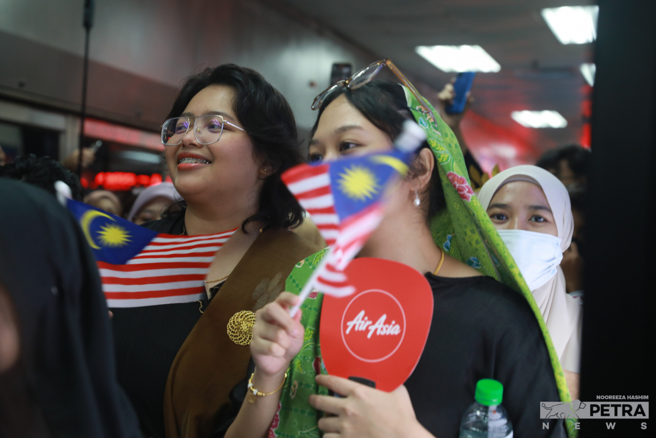 Gelagat peserta Keretapi Sarong 2023.