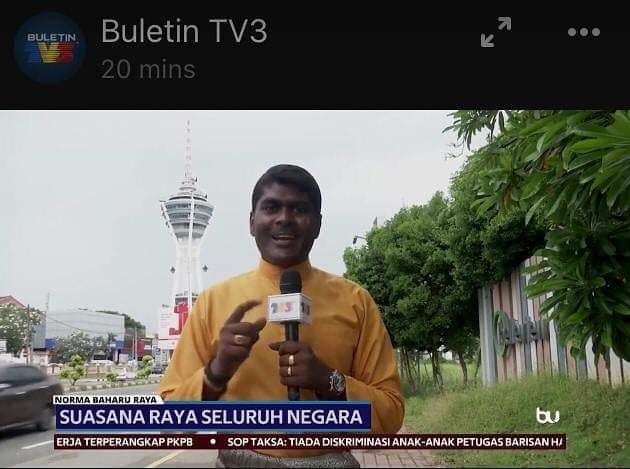 Kumaran berbaju Melayu ketika bertugas di pagi Aidilfitri pada tahun-tahun sebelum ini.