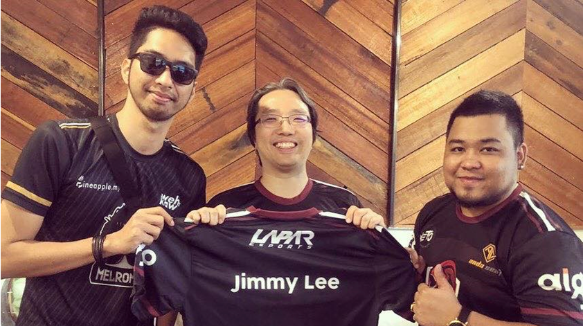 Foodie Box Group bersama Lapar Esports