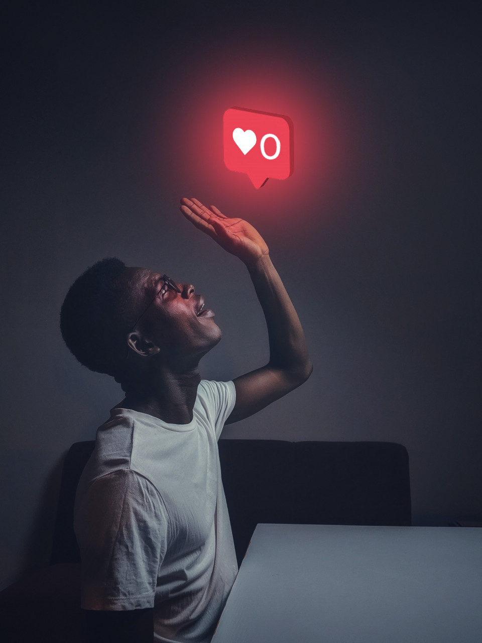  ‘Unfollow’ akaun-akaun yang ‘negatif’. Sebaliknya ikuti akaun-akaun yang memberi motivasi atau yang berkait rapat dengan kehidupan atau hobi anda - Gambar hiasan Pexels