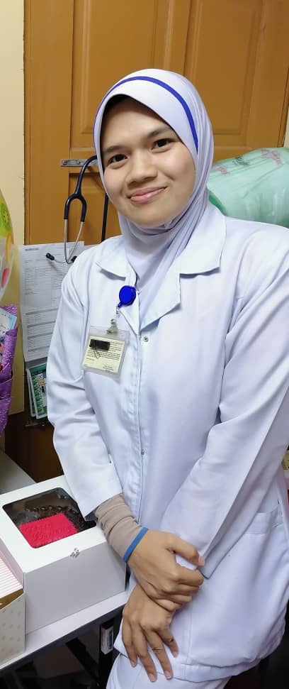 Jururawat Kesihatan, Klinik Kesihatan Batu Arang, Bahagian Ibu Mengandung dan Kesihatan Kanak-kanak, Zahidah Zahid