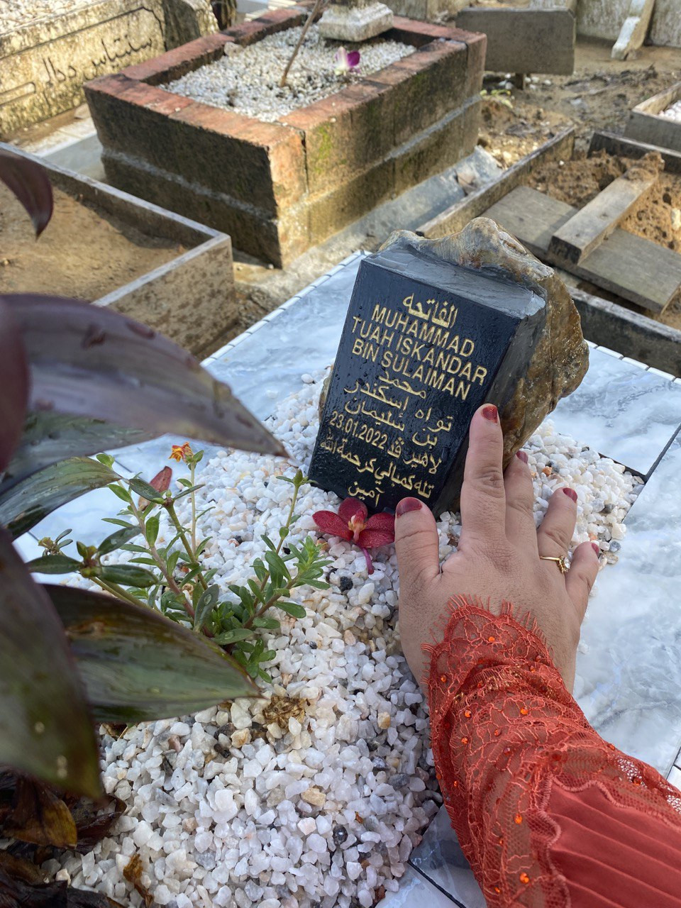 Pusara Muhammad Tuah Iskandar Sulaiman, yang meninggal dunia pada 23 Januari lalu.