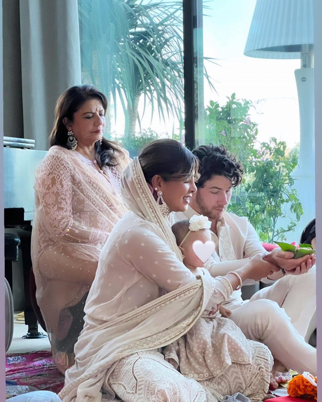 Gambar Instagram Priyanka Chopra