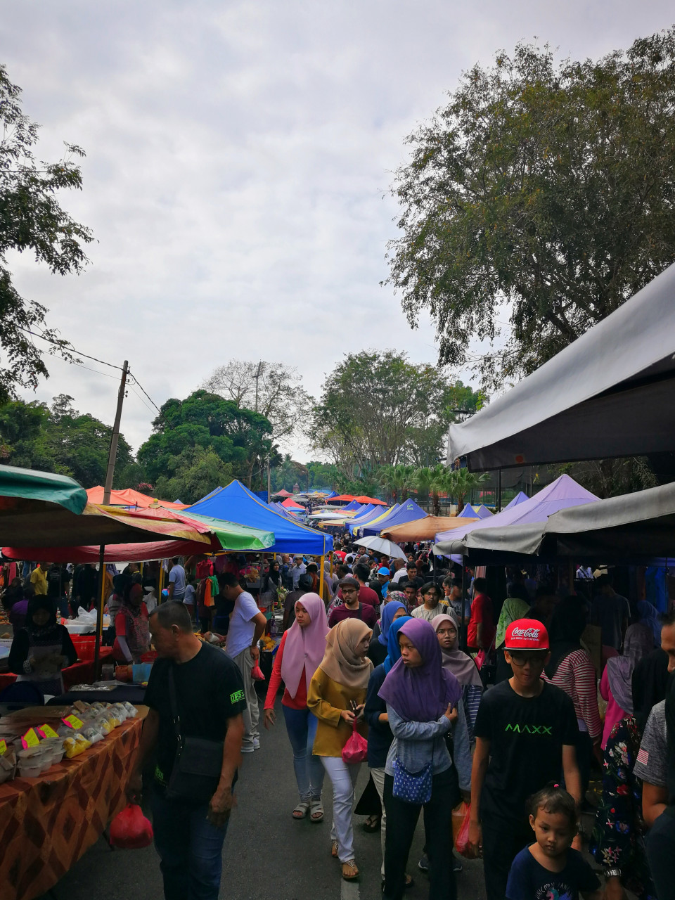 Suasana di Pekan Sehari, Temerloh. Gambar: M. Zulkifli