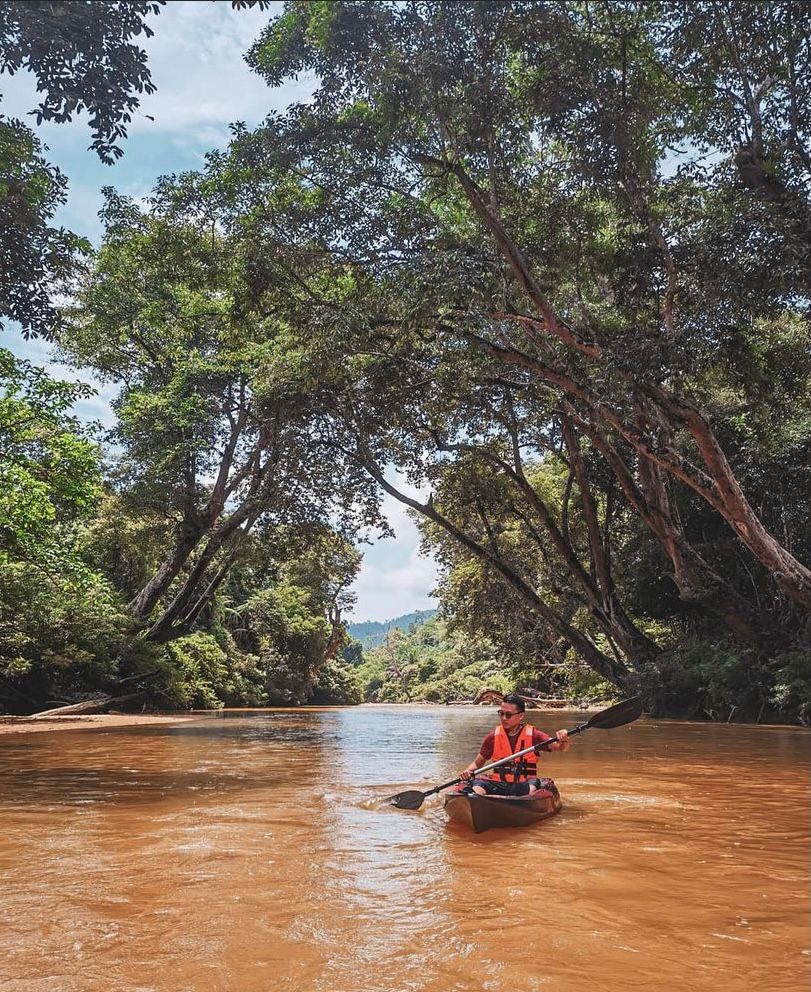 Berkayak di Sungai Berang. Gambar: Hasif Hamsyari