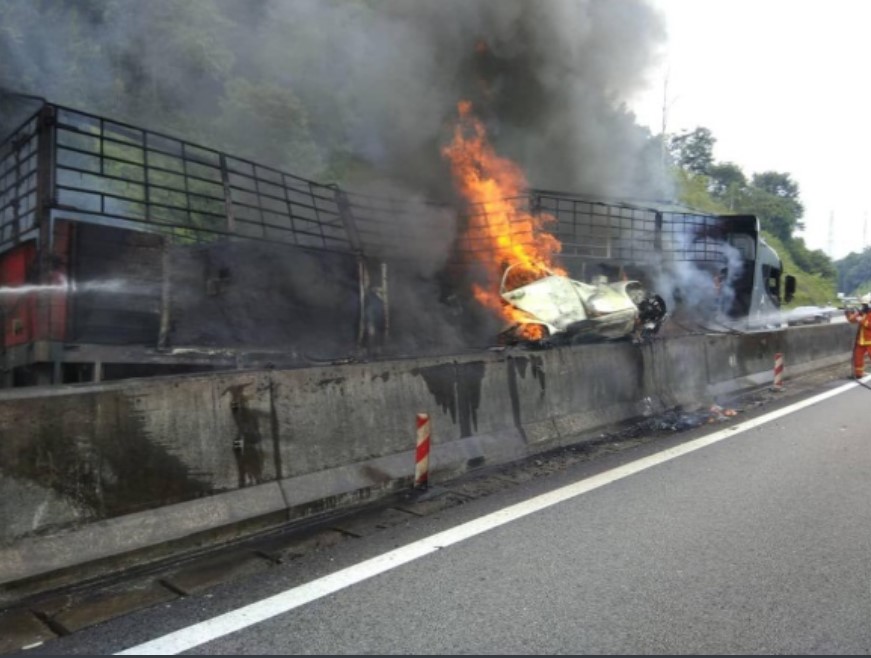 5 sekeluarga maut dalam nahas di Terowong Menora pada 2018. - Gambar Bernama