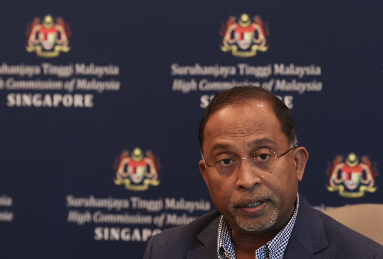 Zambry berkata lawatan ini akan memberikan peluang kepada kedua-dua pihak untuk memperbaiki hubungan dua hala sambil membincangkan isu-isu serantau dan antarabangsa yang berkaitan dengan kepentingan kedua-dua negara. - Gambar Bernama
