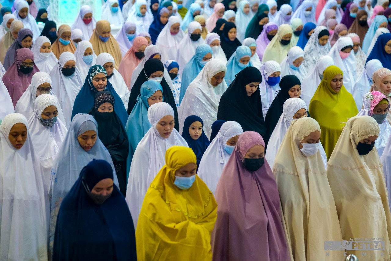 Kata-kata beberapa salafus soleh menekankan bahawa ‘Jadilah kamu hamba Allah yang Rabbani dan bukan menjadi hamba Ramadan (beribadah hanya pada Ramadan) - Gambar Hiasan