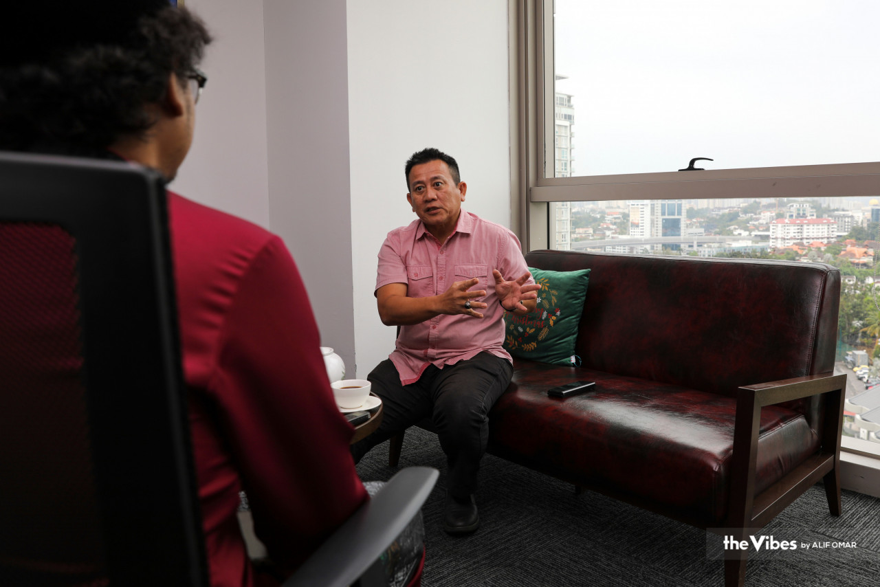 Tun Faisal menyangkal dakwaan mantan Ketua UMNO Bahagian Padang Besar, Datuk Zahidi Zainul Abidin bahawa lebih ramai pemimpin parti itu akan mengikut jejak langkah beliau untuk menyertai PKR