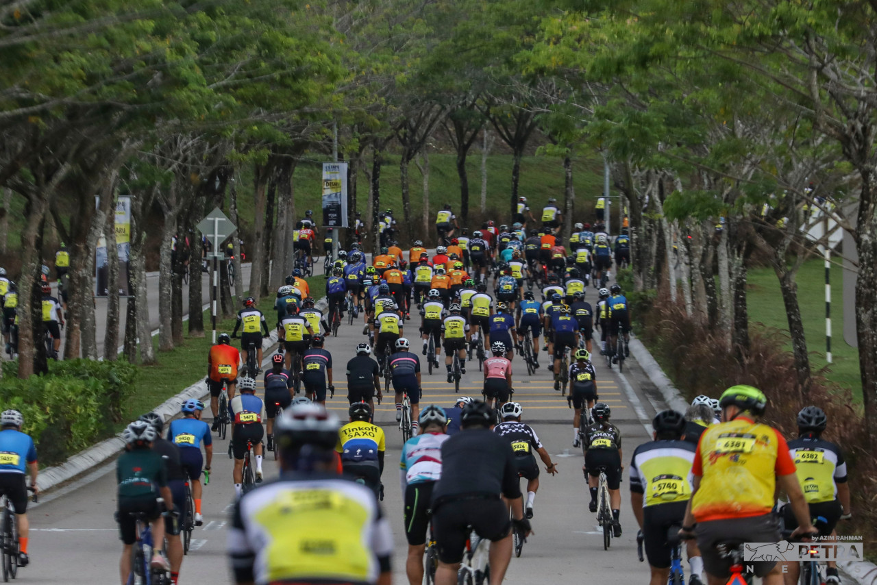 L'Etape adalah acara perlumbaan basikal untuk amatur yang merupakan intipati utama Tour de France di luar Perancis. - Gambar oleh Azim Abd Rahman