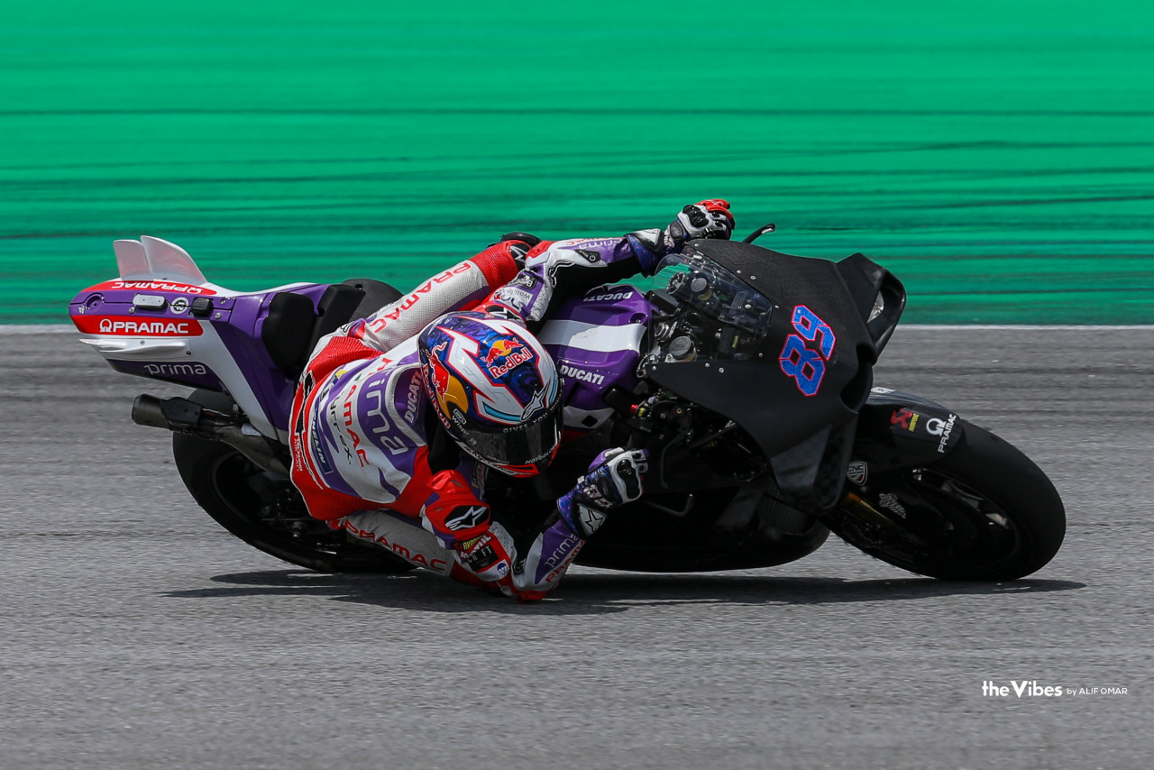 Jorge Martin daripada pasukan Prima Pramac Racing yang mendahului hari pertama ujian dengan masa 1m 58.737s