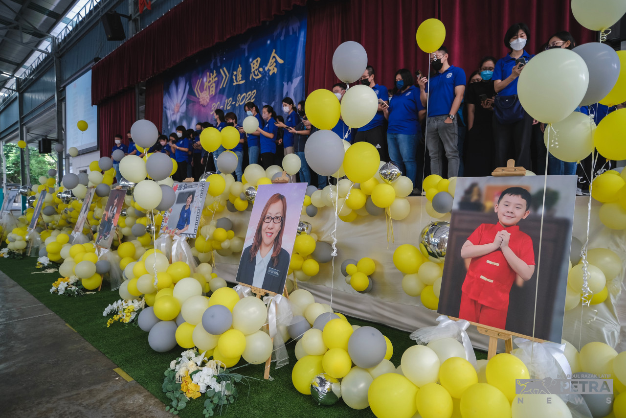 Pihak sekolah telah meminta media yang hadir untuk mengurangkan liputan tentang sekolah itu selepas tragedi hitam tersebut
