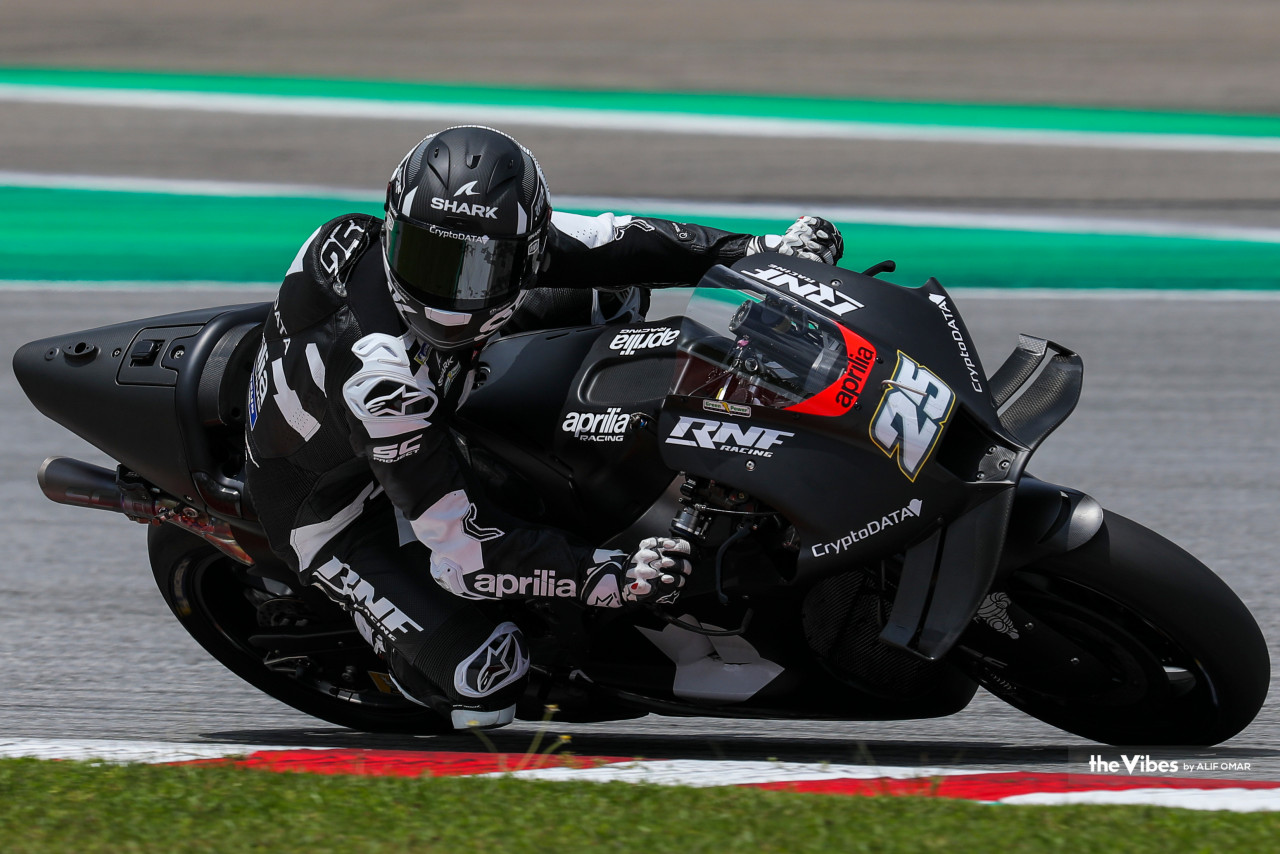 Penunggang Sepanyol, Raul Fernandez daripada pasukan RNF MotoGP