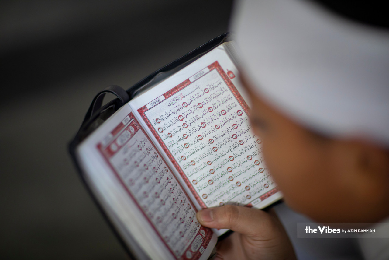 Tidak lekang dari tangan, mushaf penyuluh hidup