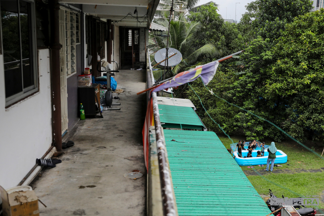 Hasrat untuk menoktahkan kemiskinan tegar itu bukanlah langkah populis untuk meraih sokongan rakyat, sebaliknya adalah tanggungawab setiap kerajaan yang memerintah - Gambar Fail