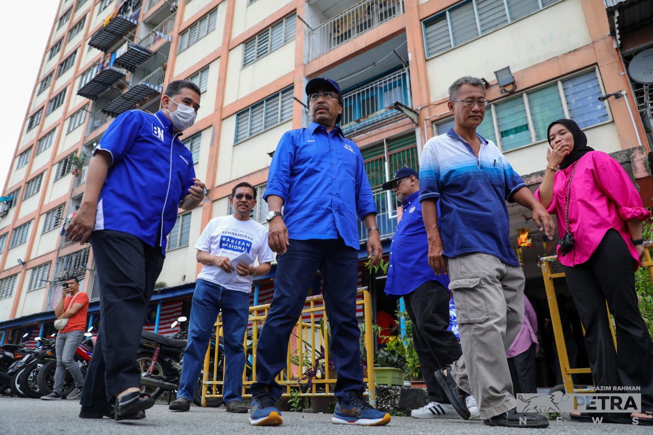 Johari Abdul Ghani menegaskan pengundi perlu memilih wakil rakyat yang arif dengan permasalahan setempat dan berkeupayaan untuk mencari jalan penyelesaian pada kadar segera