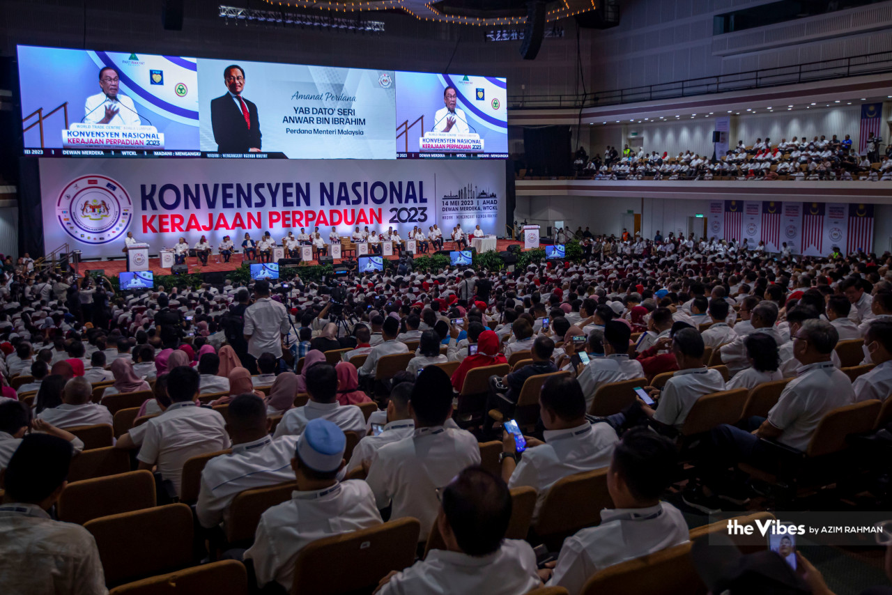 Anwar ketika menyampaikan Amanat Perdana sempena Konvensyen Nasional Kerajaan Perpaduan 2023 di sini hari ini yang dihadiri lebih 3,500 perwakilan.