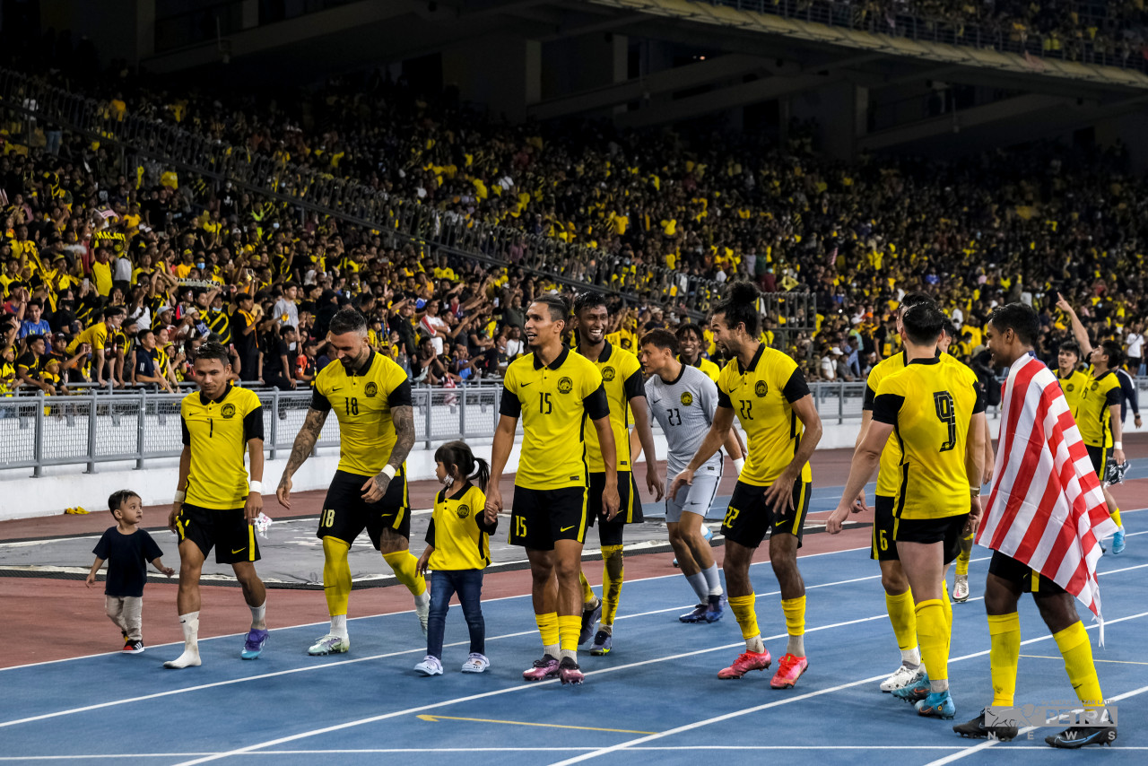 Keempat-empat gol pasukan negara masing-masing dijaringkan Muhammad Safawi Rasid, Dion Cools, Muhammad Syafiq Ahmad dan pemain gantian Darren Lok. - Gambar oleh Abdul Razak Latif